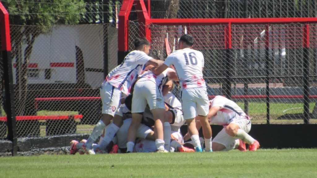 Juveniles San Lorenzo Newell's