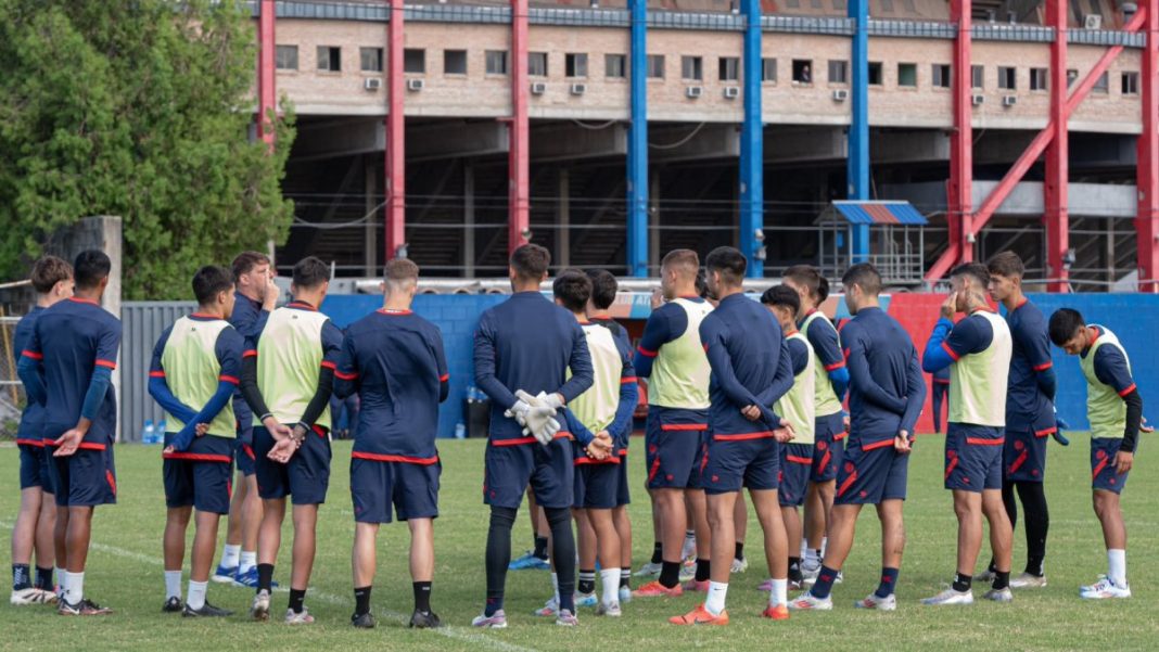 La Reserva de San Lorenzo visita a Vélez: cómo ver en vivo